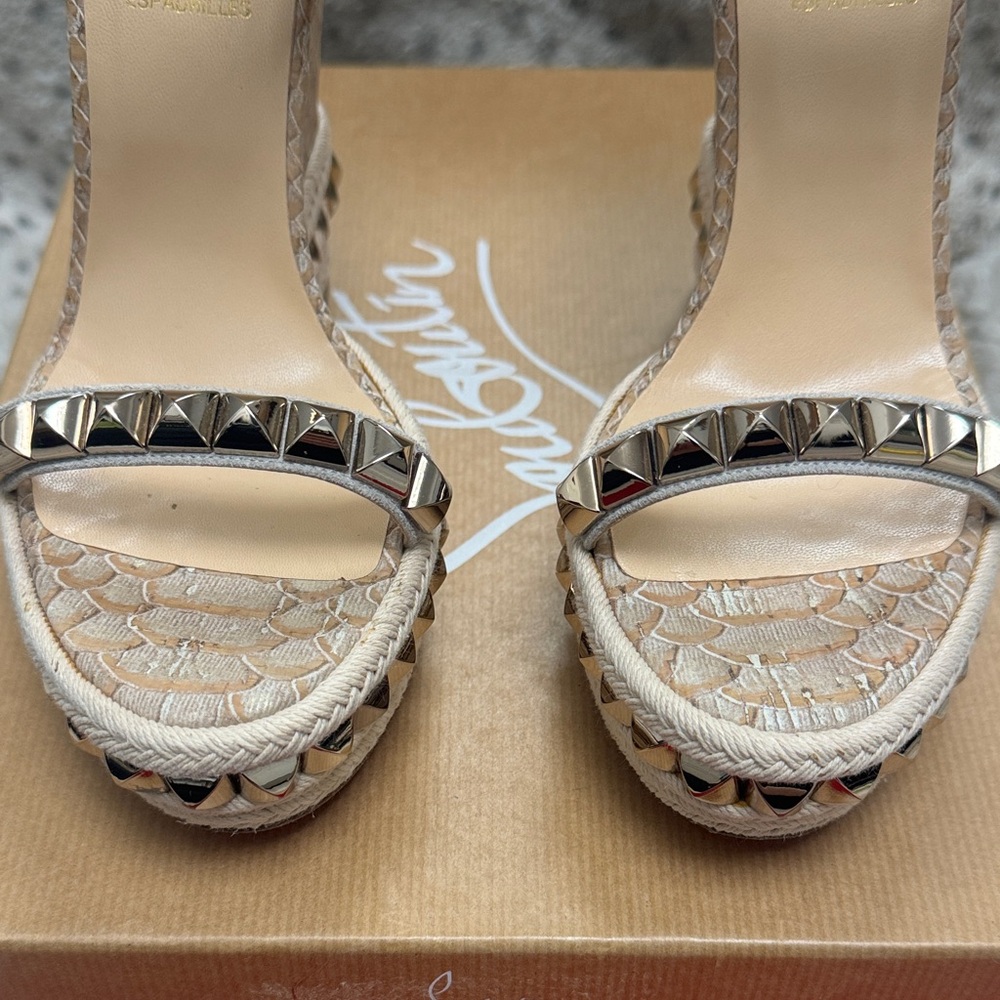 Christian Louboutin Cataclou Espadrilles Beige Studded Platform Sandals NEW - Picture 3 of 12